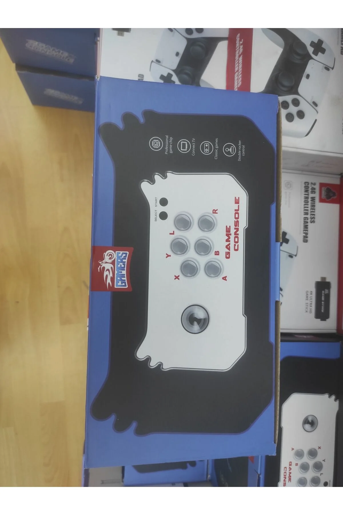 Çift kişilik kollu joystickli retro oyun konsolu oyunlu çok renkli bluetoothsuz - Elektronik
