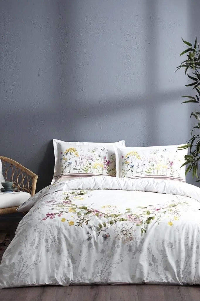Çift Kişilik Ranforce Nevresim Takımı Jardin De Flor Beyaz