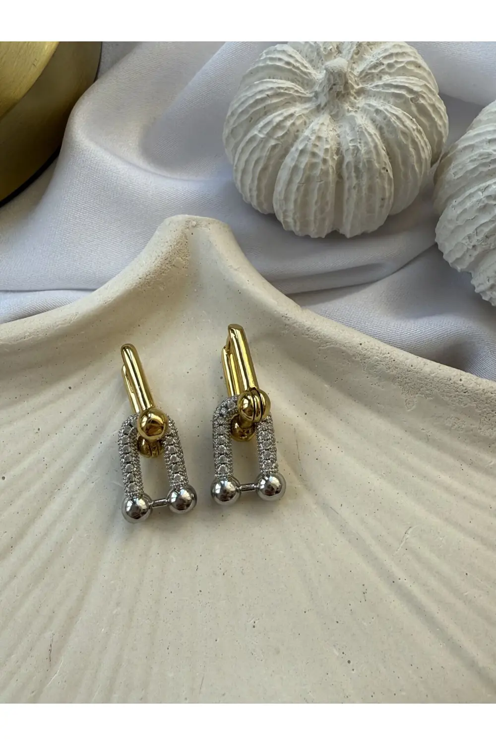 Atelier Emine Çift Renk Tıffany Küpe