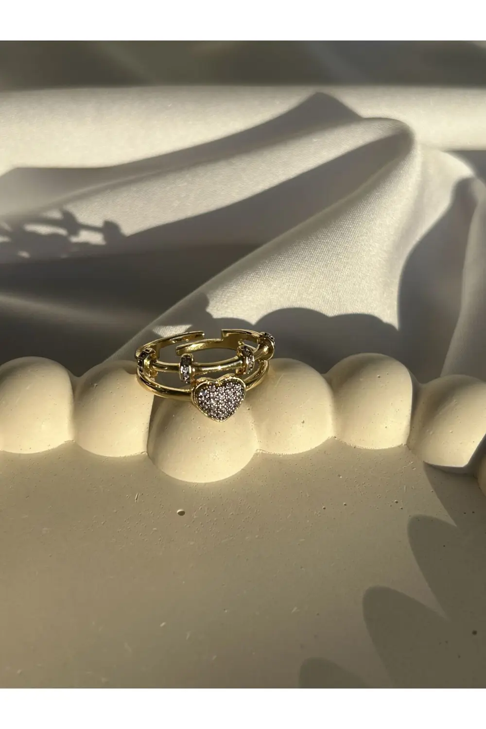 Atelier Emine Çift Sıra Kalp Detaylı Yüzük