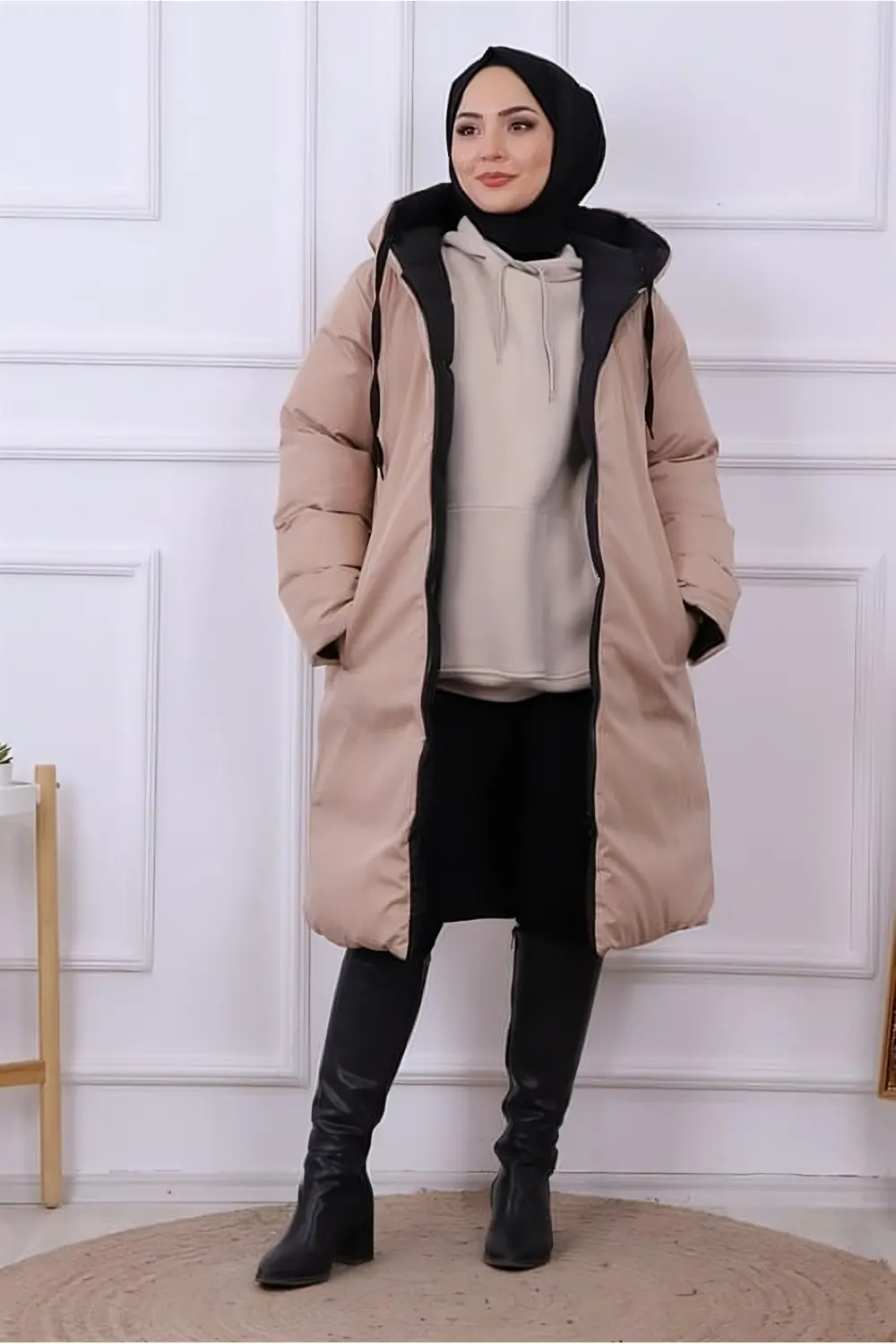 Çift Taraflı Giyilebilir Kapüşonlu Uzun Kadın Şişme Mont – Siyah/
