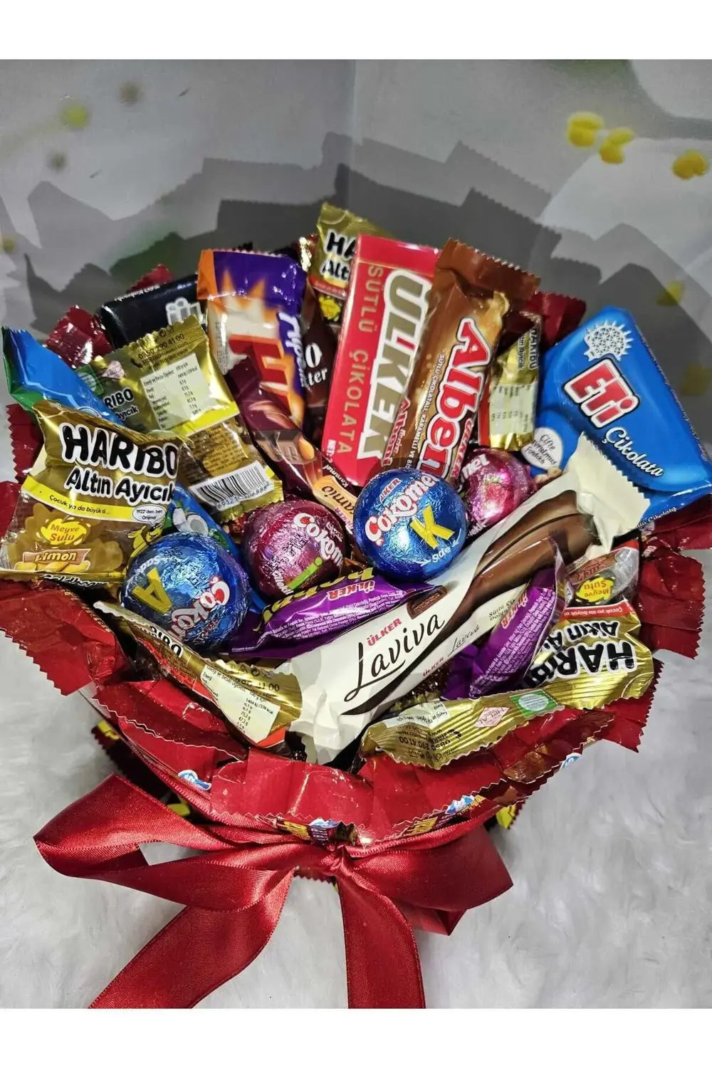 Çikolata ve Şekerleme Dolu Lezzet Kutusu – Özel Hediye