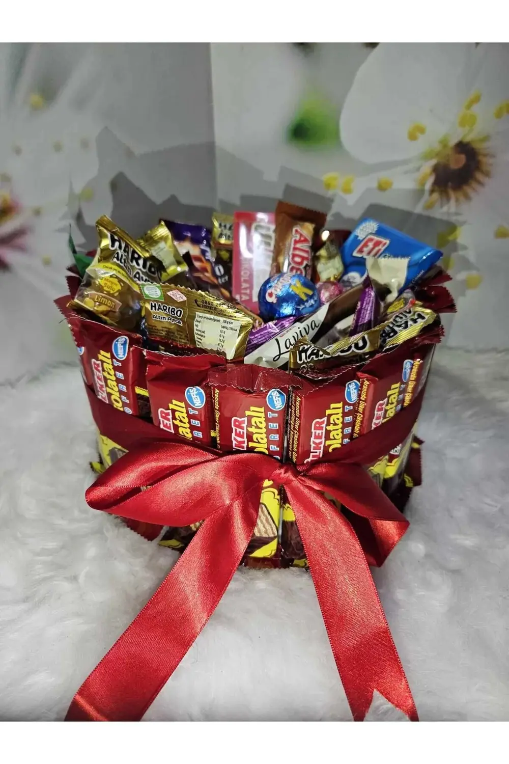 Çikolata ve Şekerleme Dolu Lezzet Kutusu – Özel Hediye