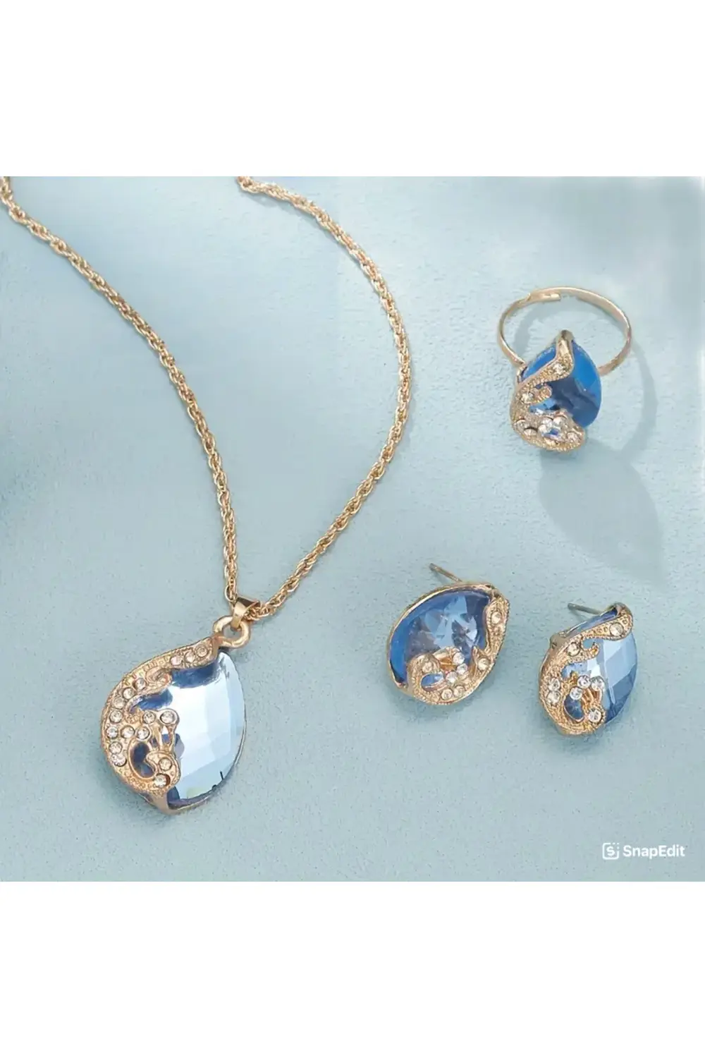 Çinko Alaşım Zirkon Taşlı Damla Kolye Küpe Yüzük Seti