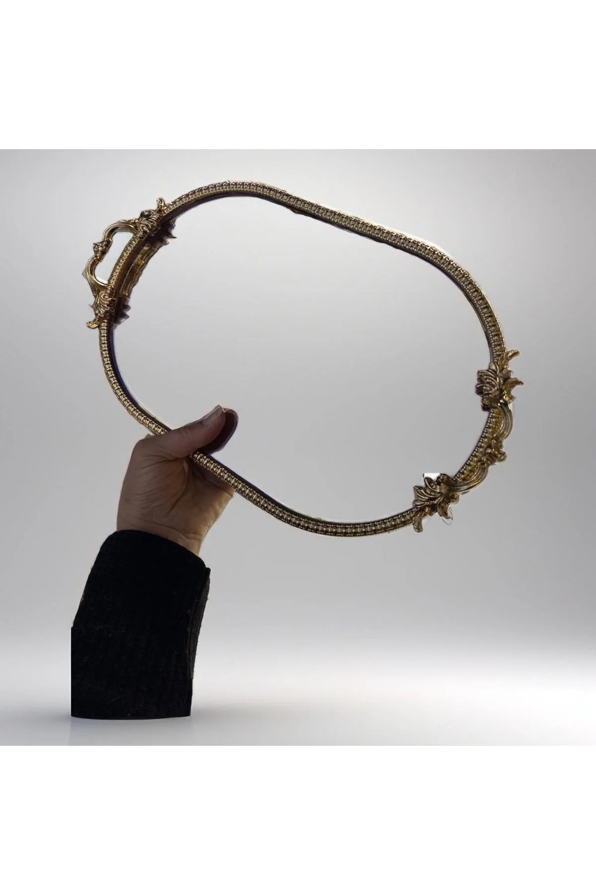 Çırağan Ayaksız Aynalı Oval Sunum Tepsisi 35cm