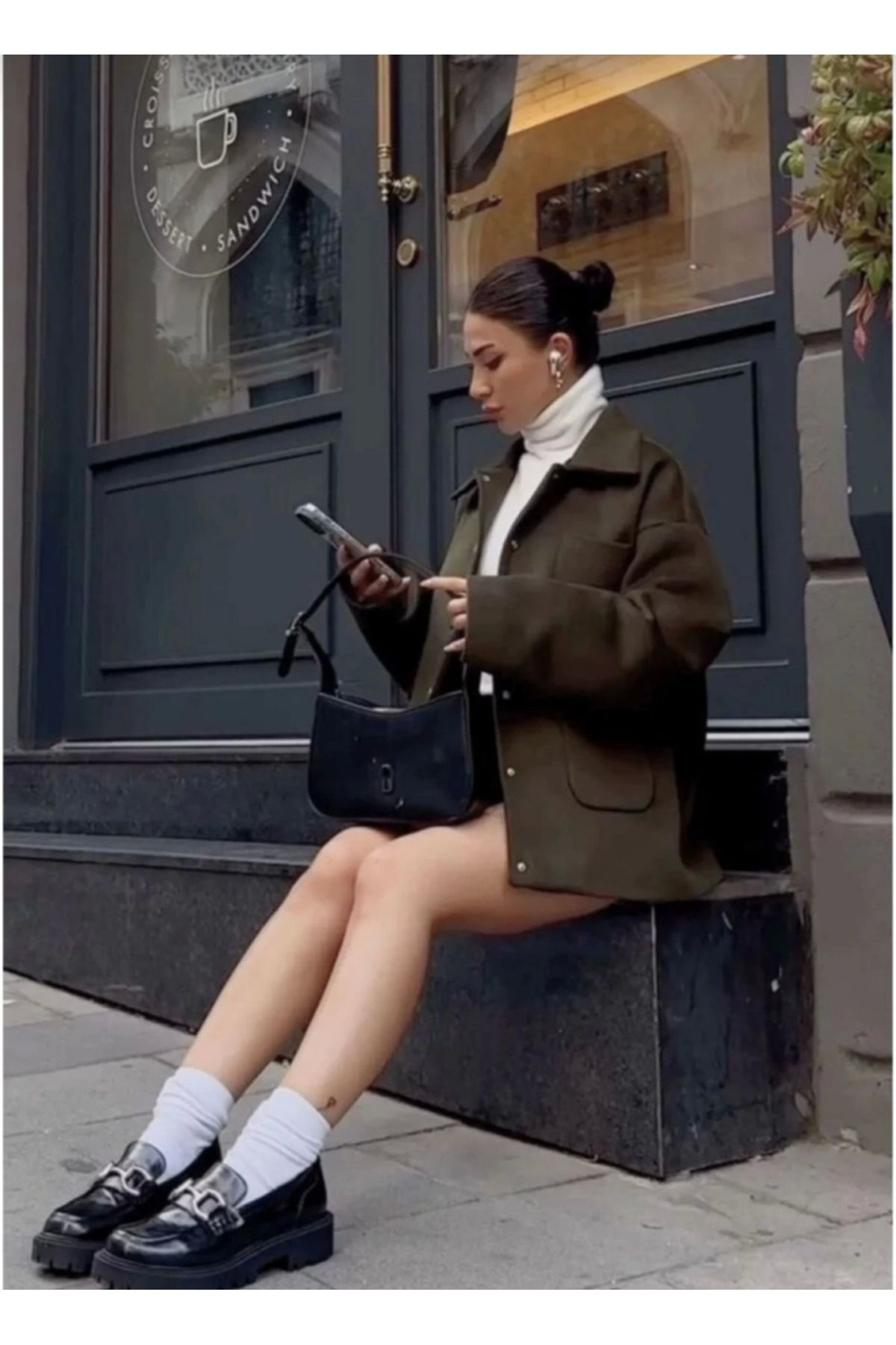 Beste Gürel Çıt Çıt Kapama Kaşe Kaşmir Kumaş Cep Ve Düğme Detay Oversize Blea