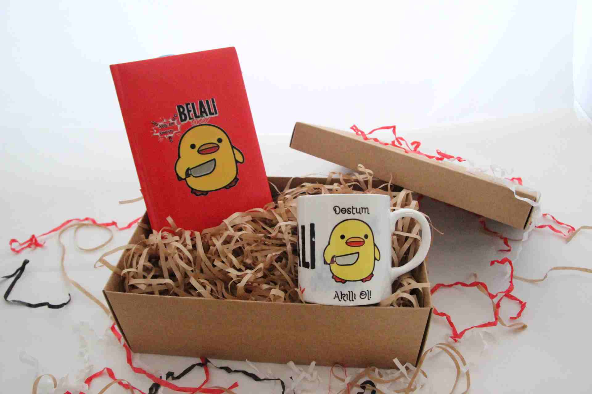 İhtiyaçavm Civciv Konsept Hediye Seti - Baskılı Defter Ve Kupa Bardak Hediye Kutusu