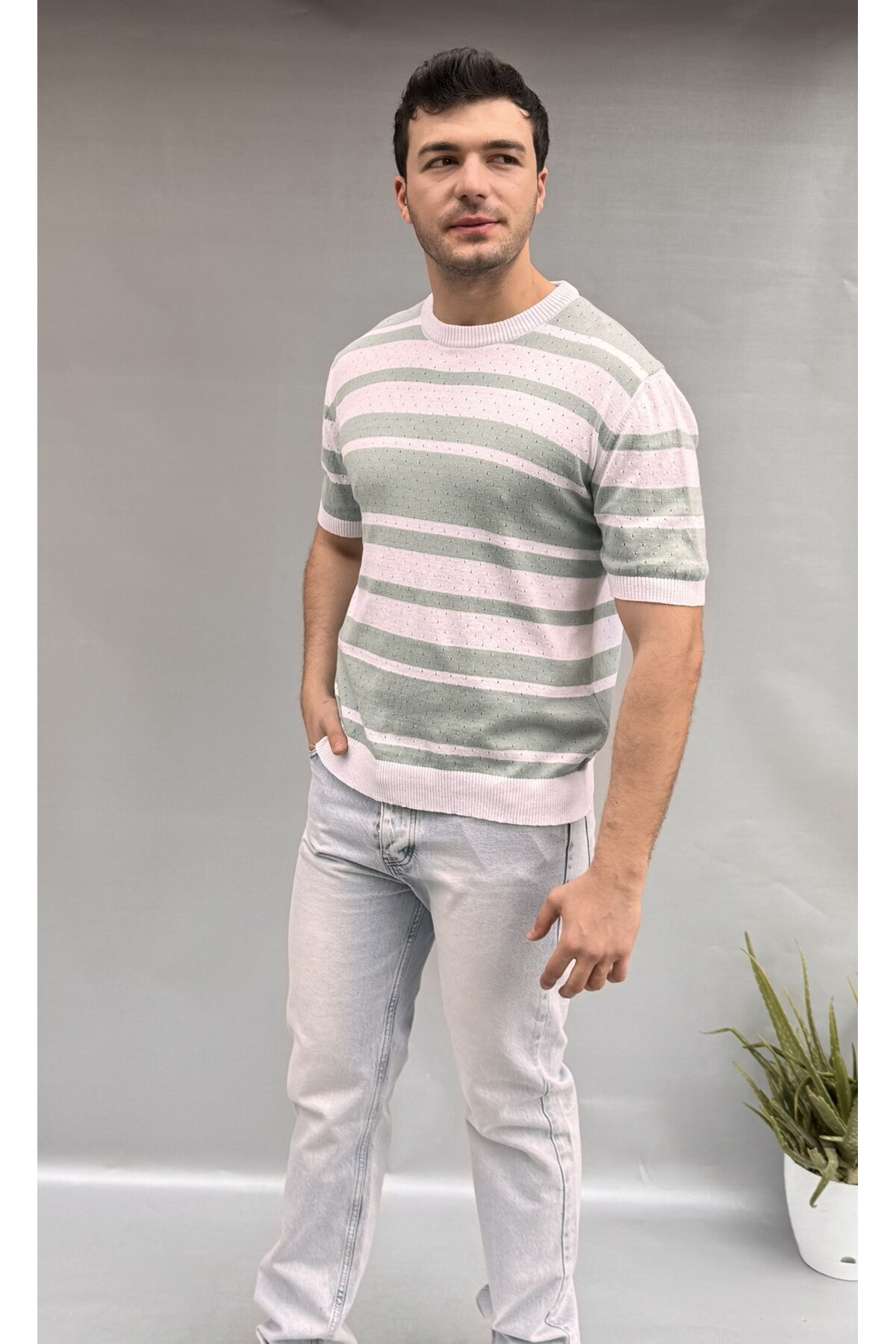 Casualmen32 Çizgi Detay Delikli Triko T-Shirt