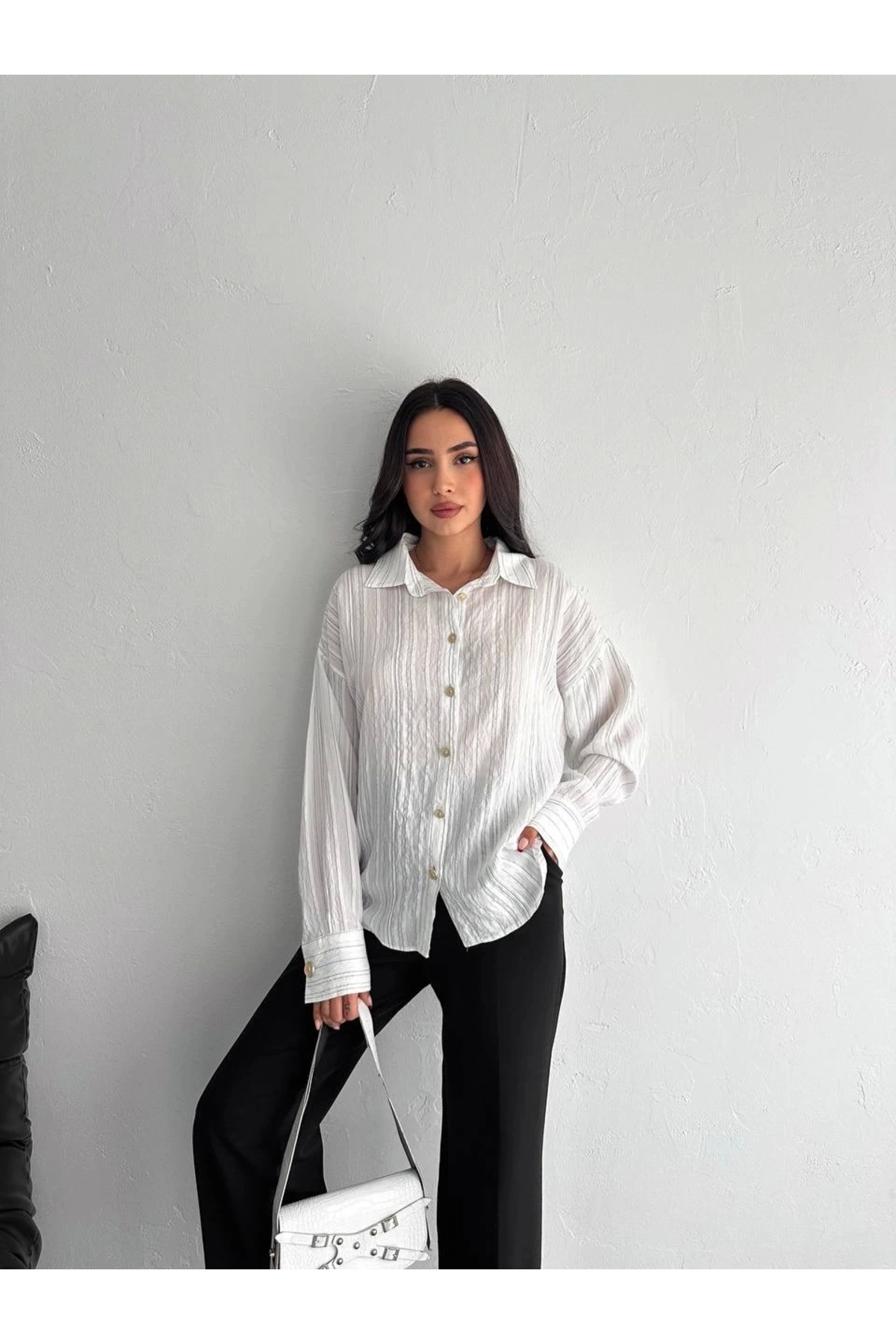Çizgili oversize gömlek Çizgili oversize gömlek