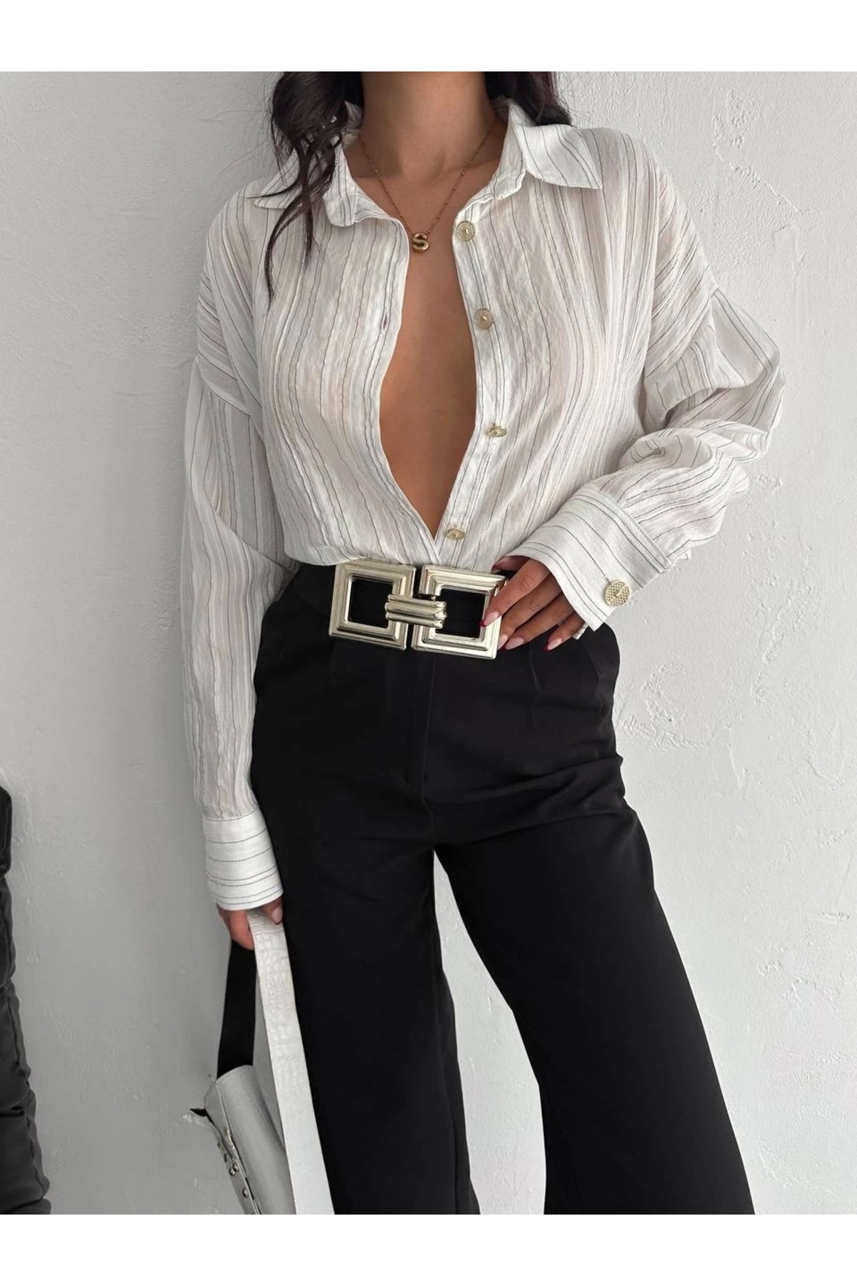 Çizgili oversize gömlek Çizgili oversize gömlek