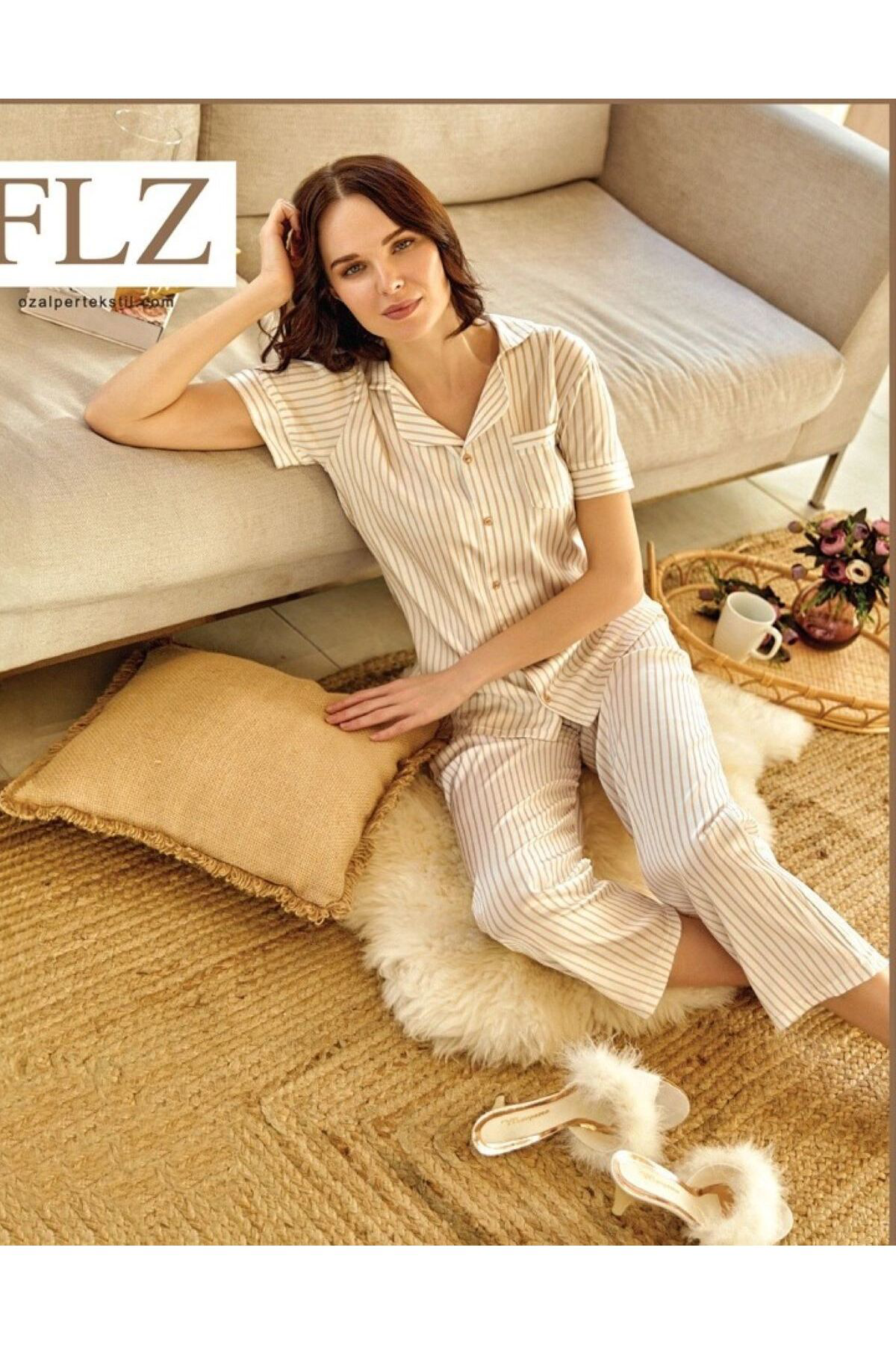 Çizgili Saten Kisa Kol Boydan Düğmeli Kadın Pijama Takımı Beyaz