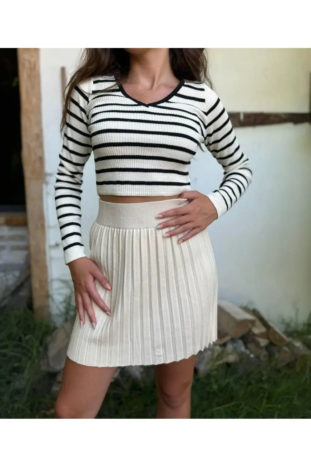 ÇİZGİLİ V YAKA UZUN KOL ETEKLİ   TAKIM