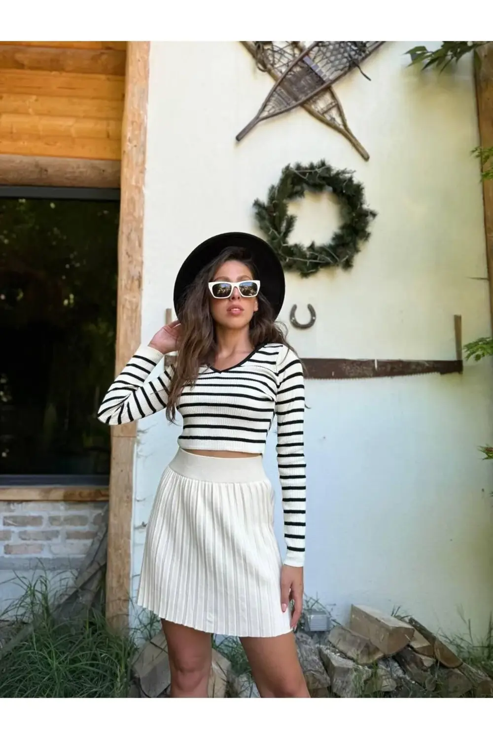 ÇİZGİLİ V YAKA UZUN KOL ETEKLİ   TAKIM