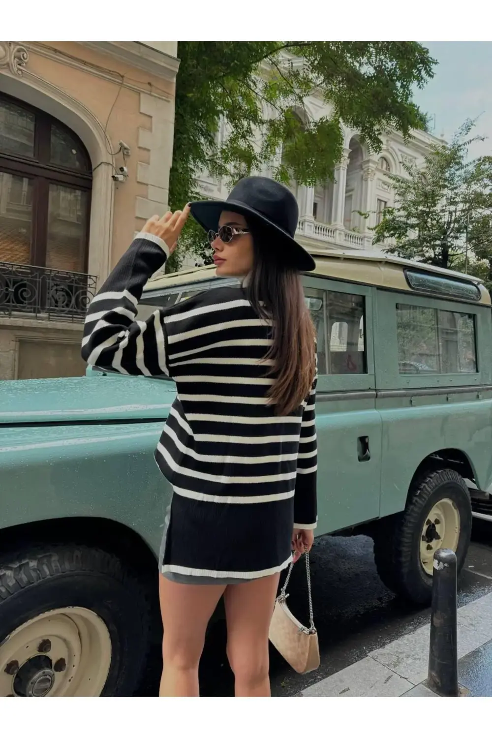 ÇİZGİLİ YIRTMAÇLI TESETTÜRE ÖZEL TRİKO TUNİK