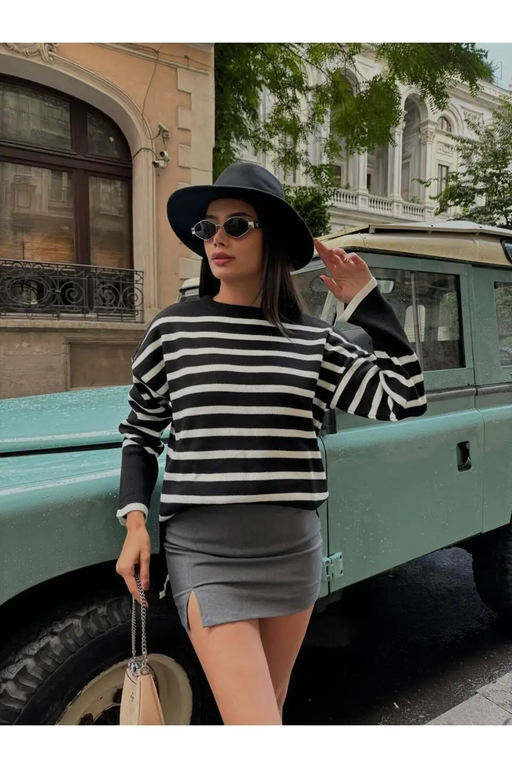 ÇİZGİLİ YIRTMAÇLI TESETTÜRE ÖZEL TRİKO TUNİK