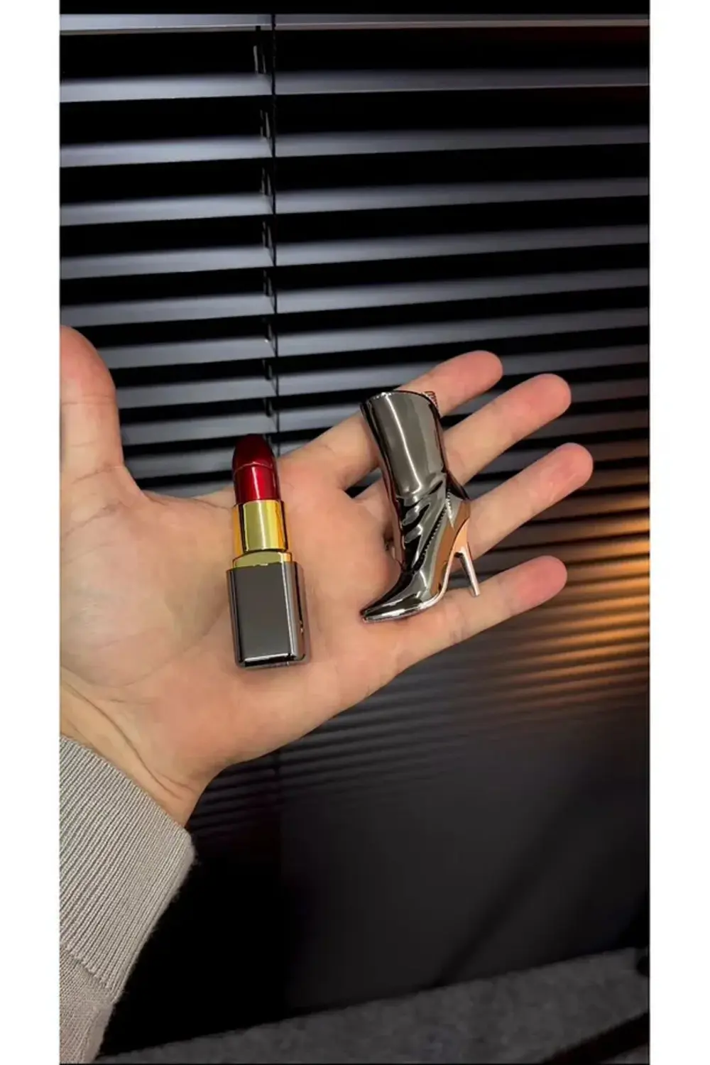 ÇİZME RUJ KOMBİN ÇAKMAK MODELİ