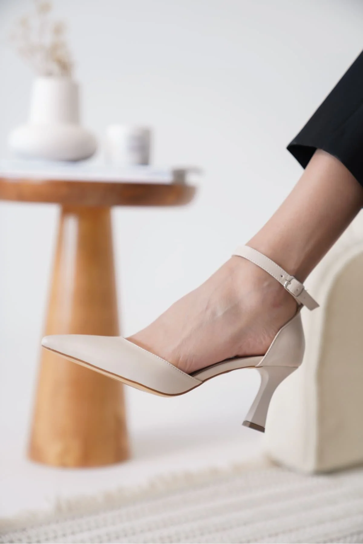 Clara Kadın Bej Topuklu Ayakkabı