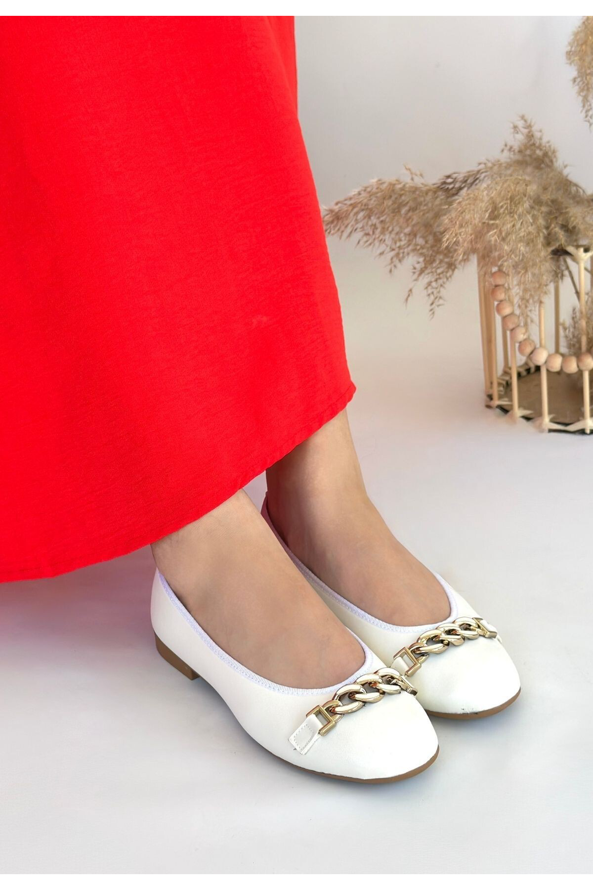 Cleo Beyaz Cilt Babet Ayakkabı - Lisinya