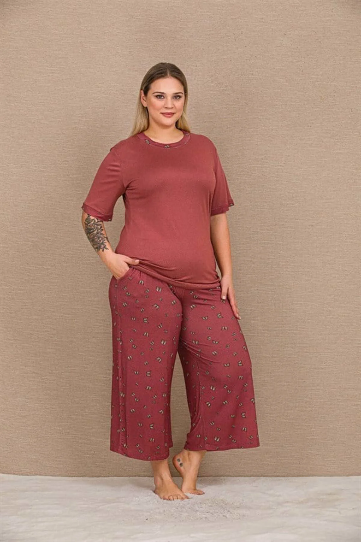 Closet Büyük Beden Viskon Şık Tasarım Kelebek Desenli Bordo Kısa 