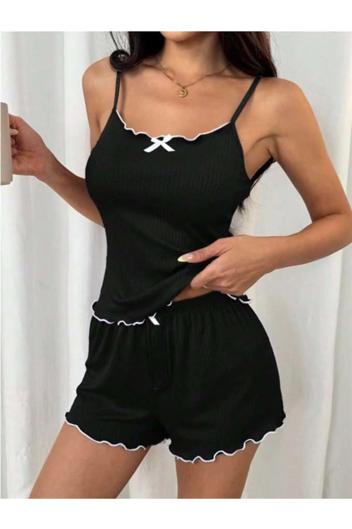 Closet Siyah Beyaz Kurdelalı Askılı Şortlu Pijama Takımı