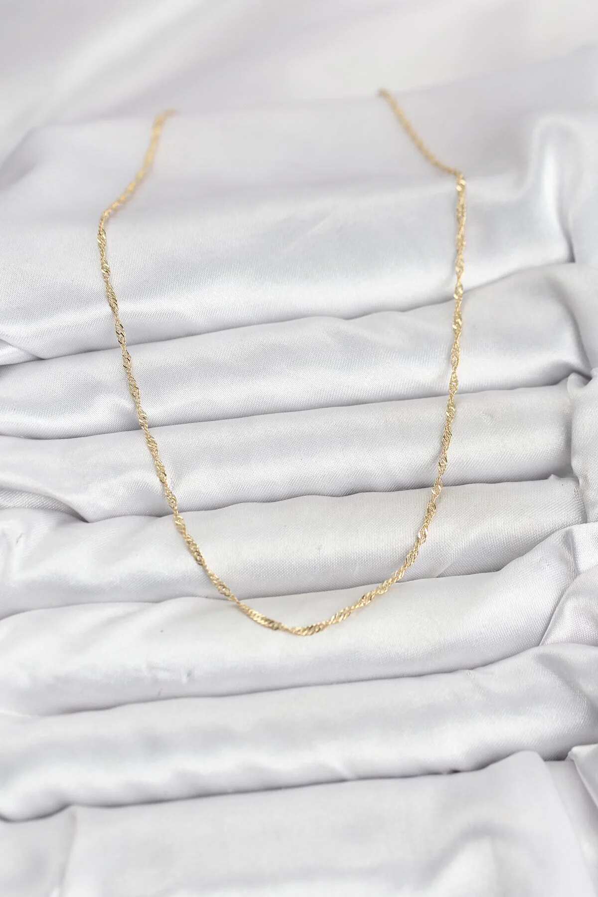 CM 14K Gold Renk Pirinç Ezme Burgu Model Kadın Kolye