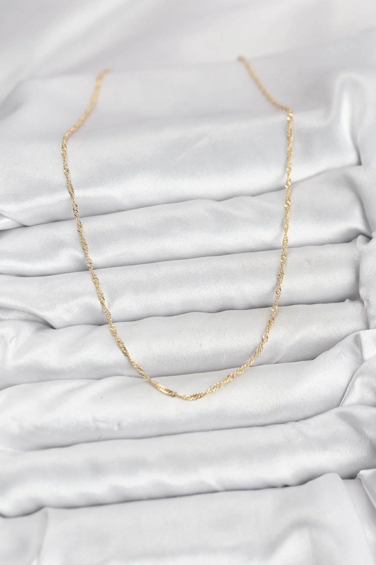 CM 14K Gold Renk Pirinç Ezme Burgu Model Kadın Kolye