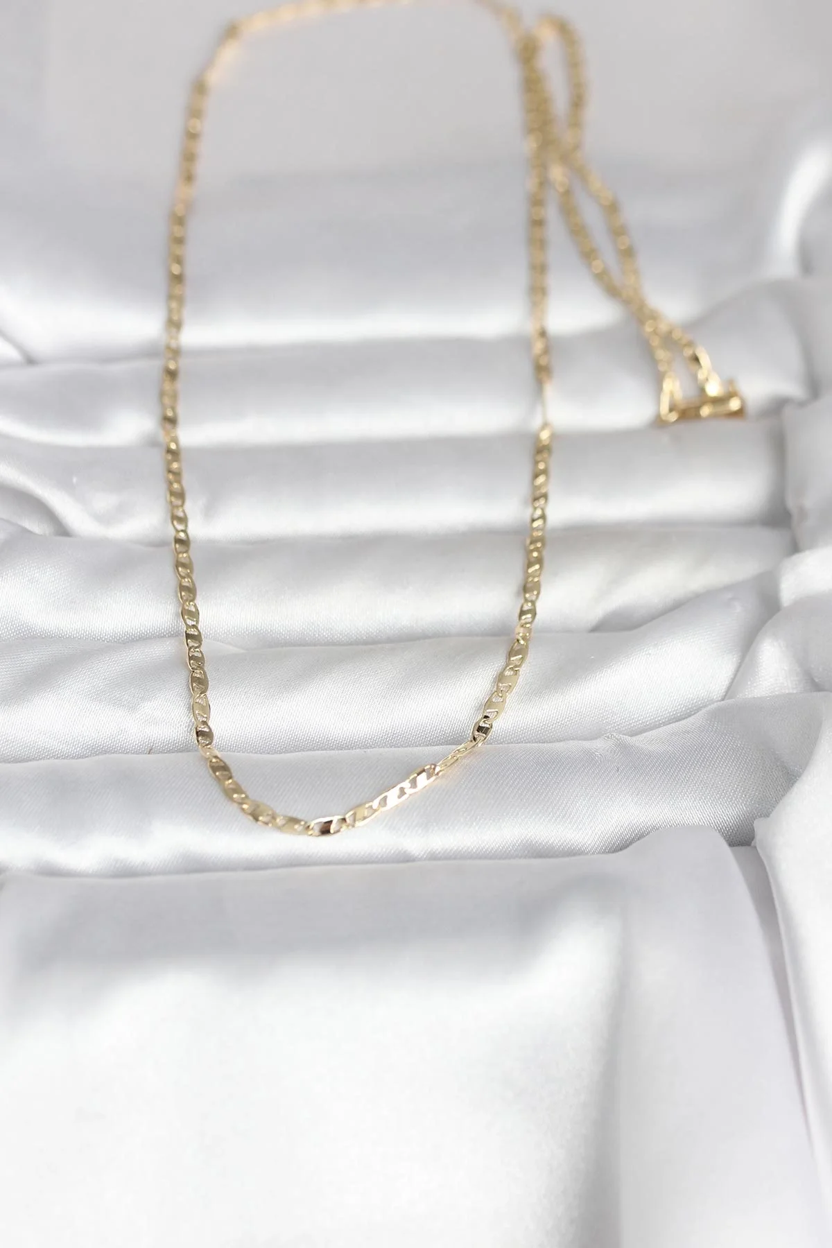 CM 14K Gold Renk Yassı Zincir Model 60 cm Kadın Kolye CM 14K Gold Renk Yassı Zincir Model 60 cm Kadın Kolye