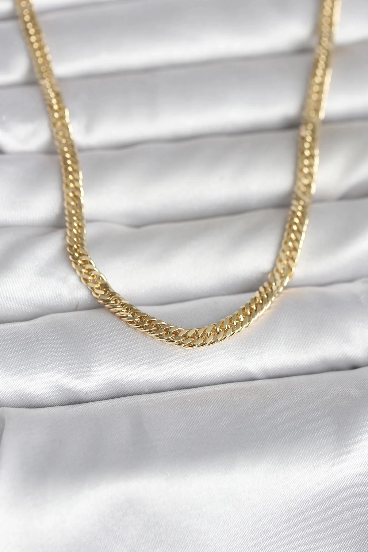 CM 14K Gold Renk Zincir Model 45 cm Kadın Kolye CM 14K Gold Renk Zincir Model 45 cm Kadın Kolye