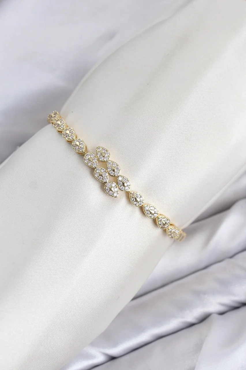 Cm Damla Model Zirkon Taşlı Vıp Seri Gold Renk Pirinç Kadın Bileklik - Lisinya Diğer