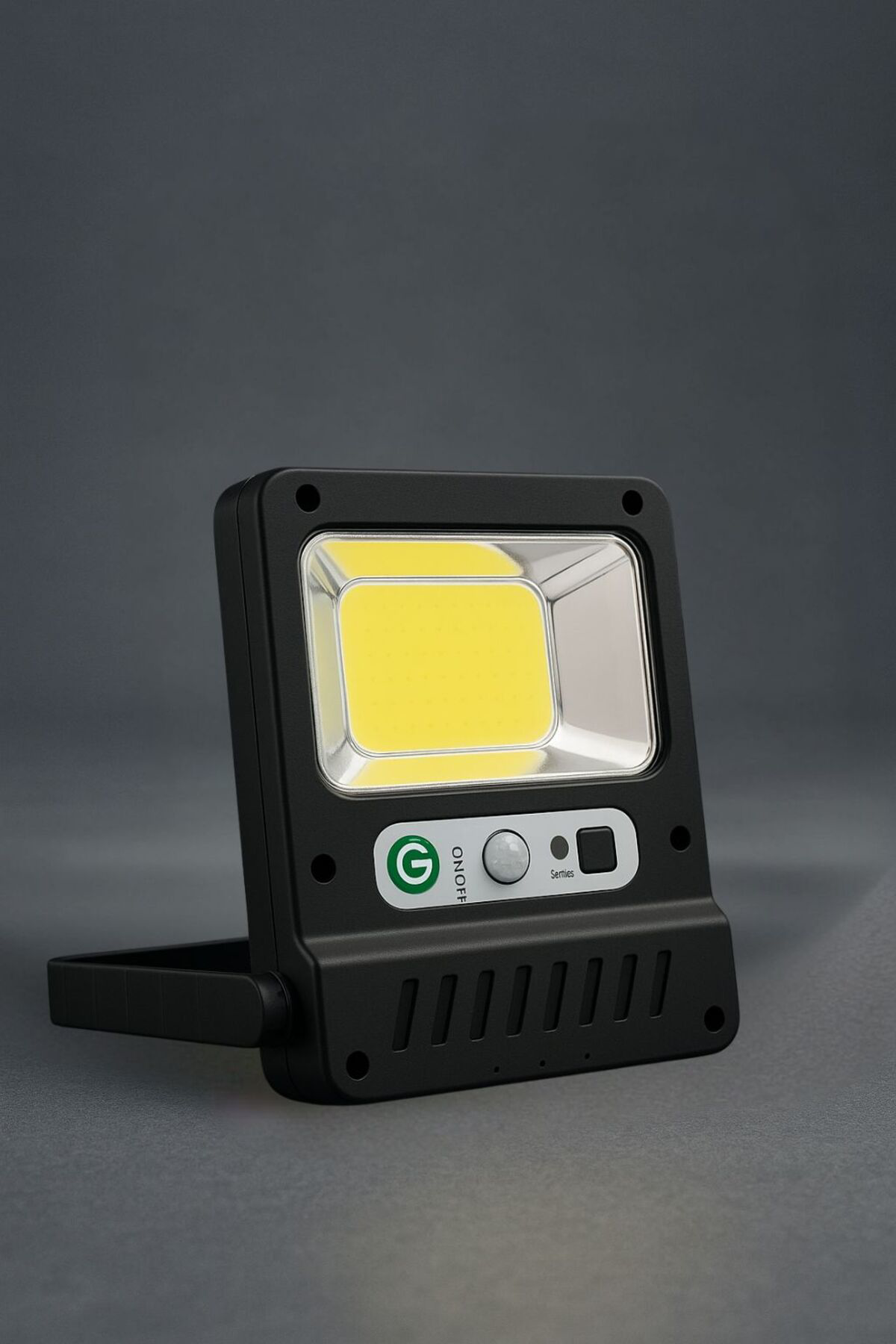 COB LED’li Solar Panelli Çok Fonksiyonlu Kamp Lambası Işıldak Şar