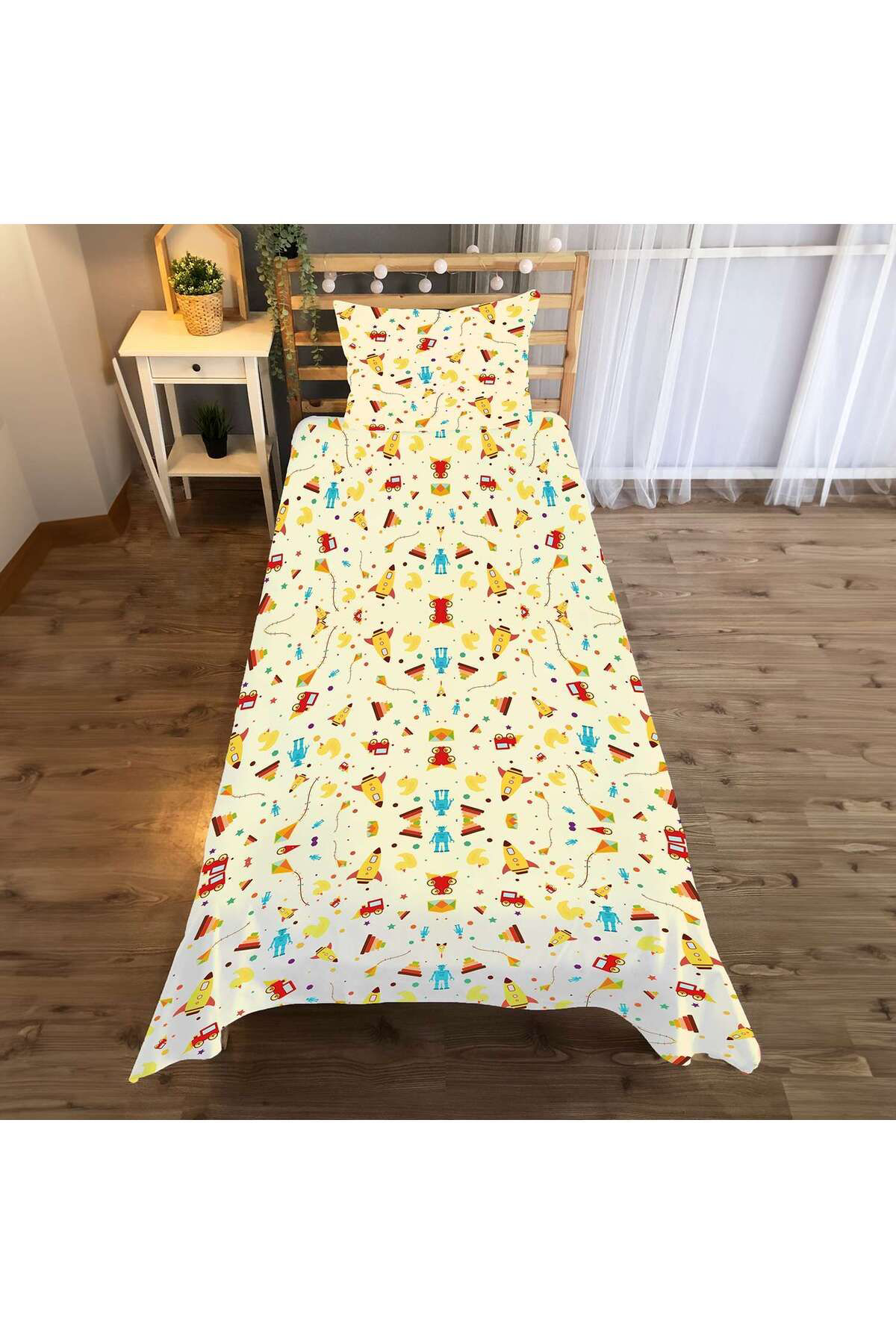 Evan Home Çocuk Odası Takım Perde (İki Kanat),Yatak Örtüsü,Yastık,Kırlent ,Halı,