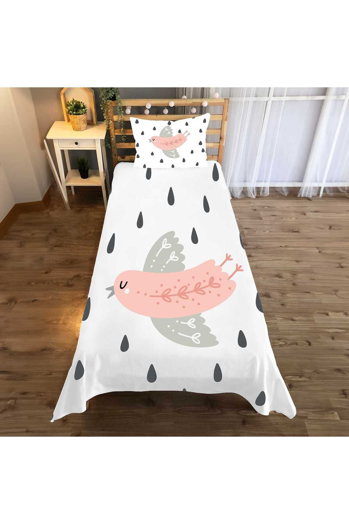 Evan Home Çocuk Odası Takım Perde (İki Kanat),Yatak Örtüsü,Yastık,Kırlent ,Halı,