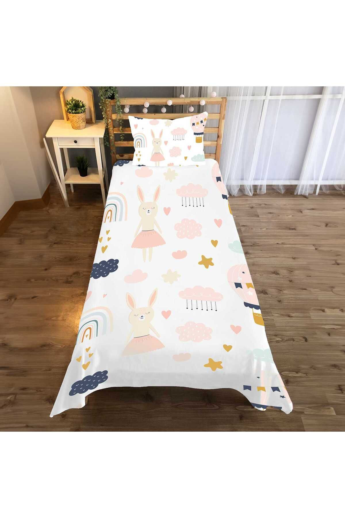 Evan Home Çocuk Odası Takım Perde (İki Kanat),Yatak Örtüsü,Yastık,Kırlent ,Halı,