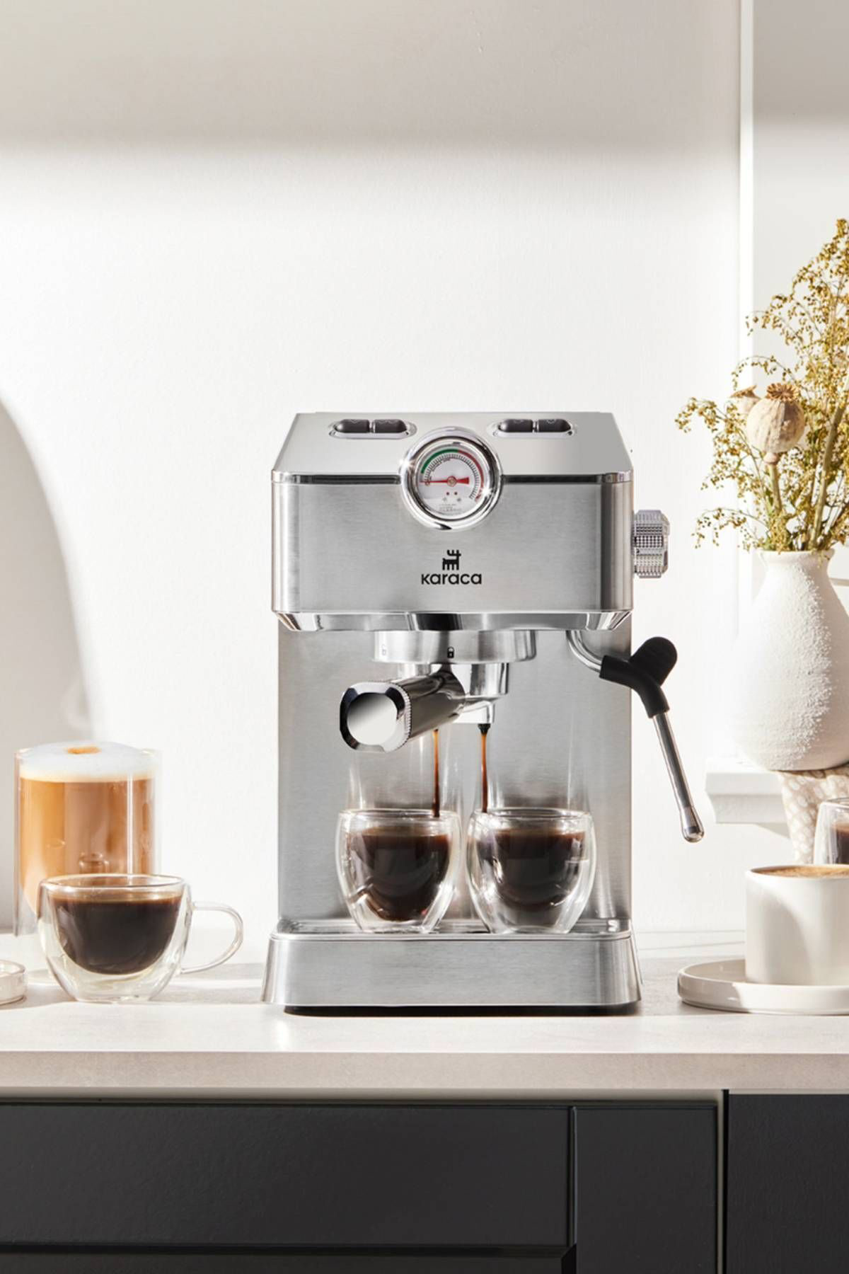 Karaca Coffee Art 1101 Süt Köpürtücülü 20Bar Basinçli Espresso Latte Cap