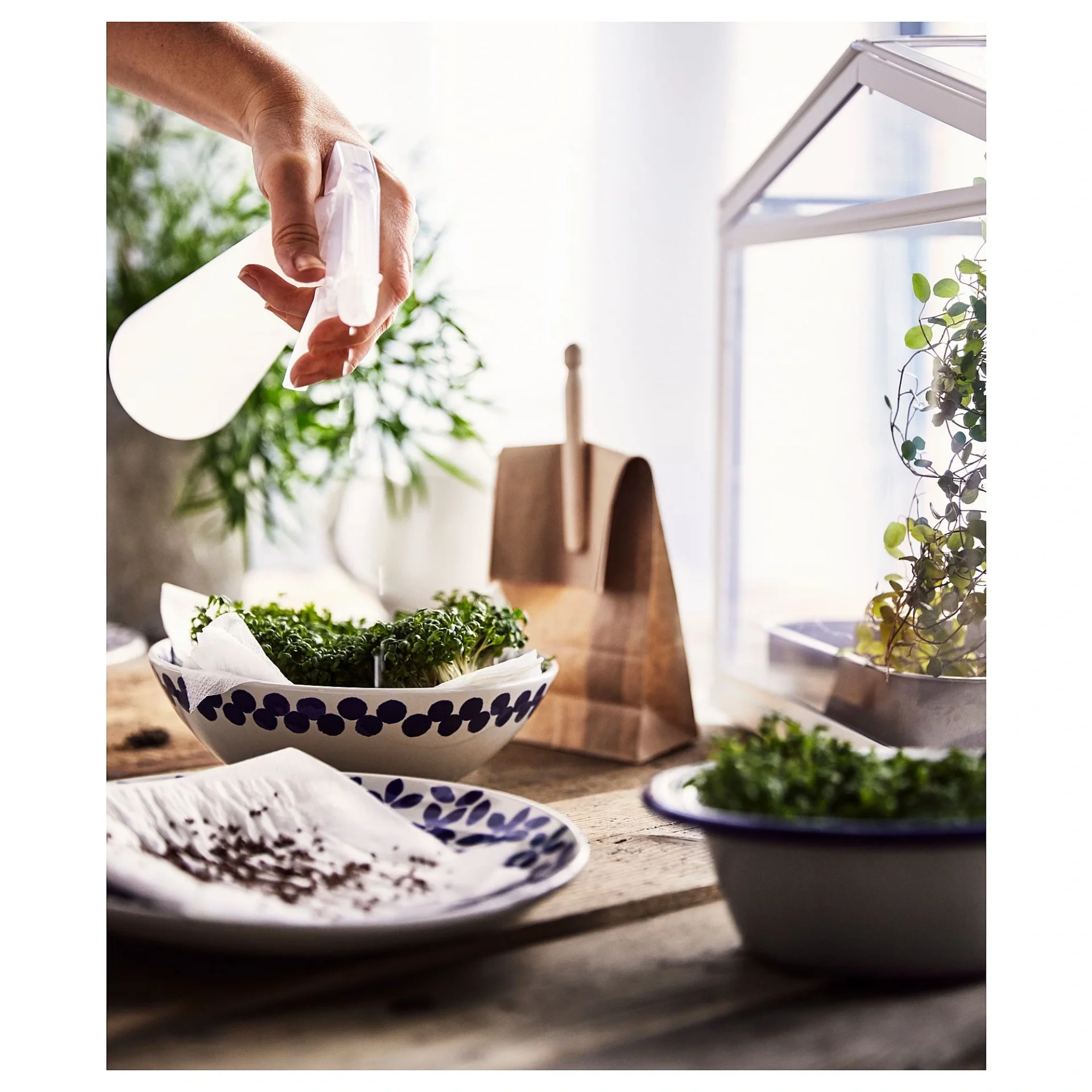 Çok Amaçlı Spreyli Şişe Şeffaf 350 Ml