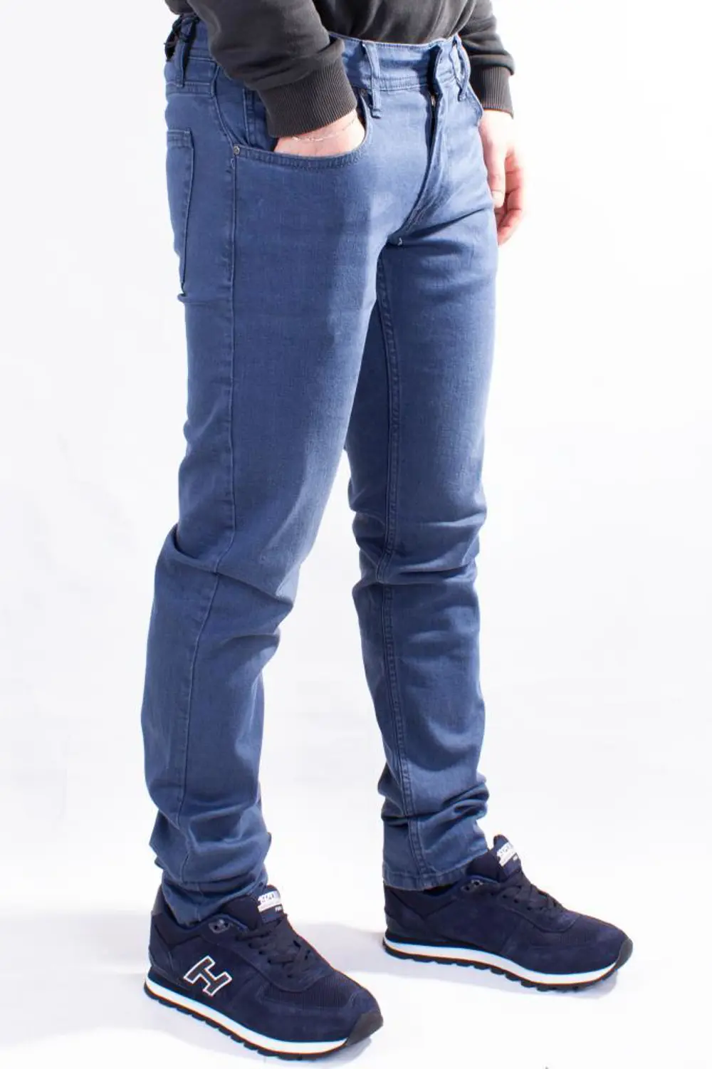Colt Jeans Perm 9133-199 Mavi Düşük Bel Dar Paça Erkek Jeans Pan Colt Jeans Perm 9133-199 Mavi Düşük Bel Dar Paça Erkek Jeans Pan
