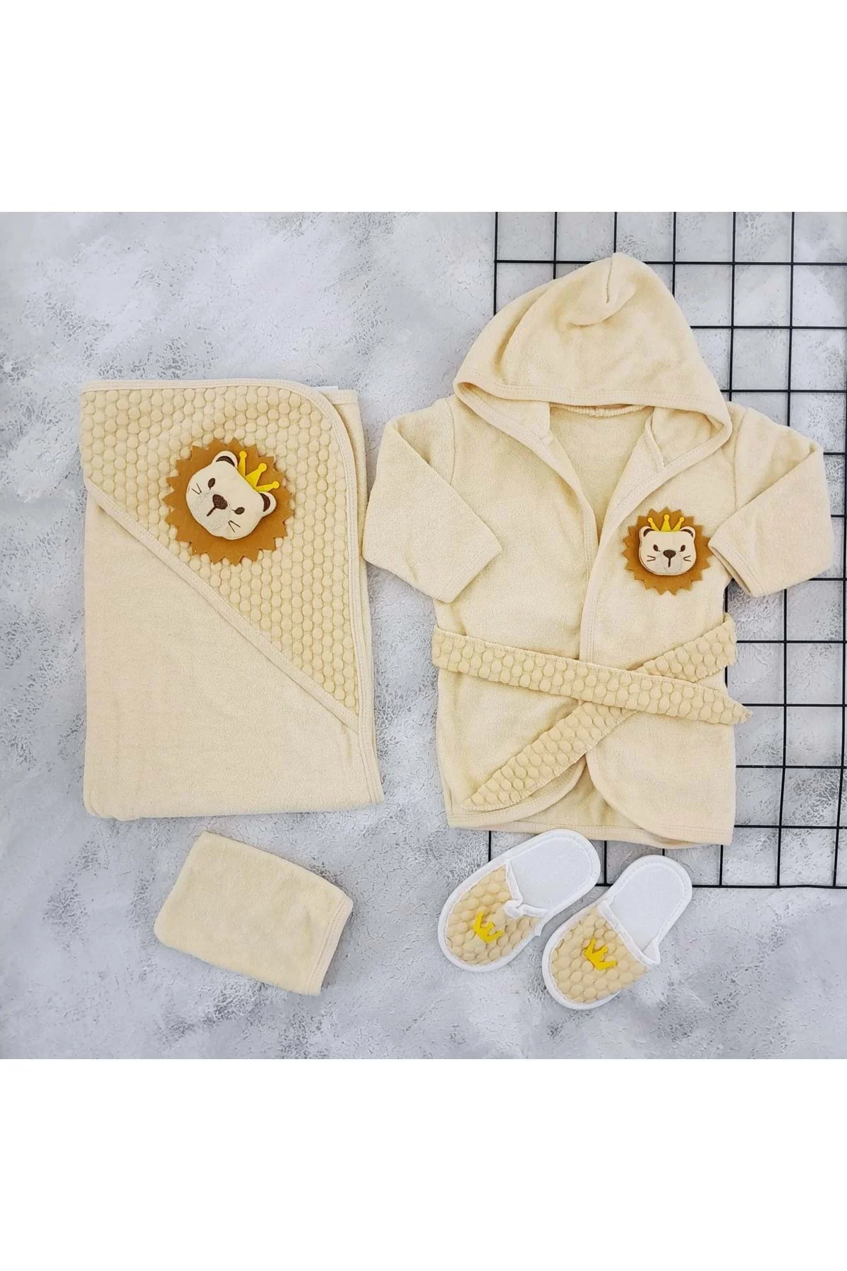 Concon 1650 Organic Aslan Bornoz Set