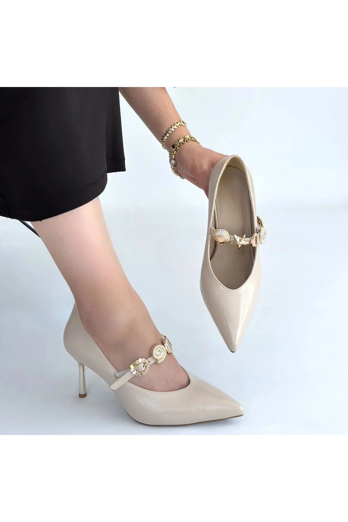 Conne Bej Cilt Stiletto Ayakkabı