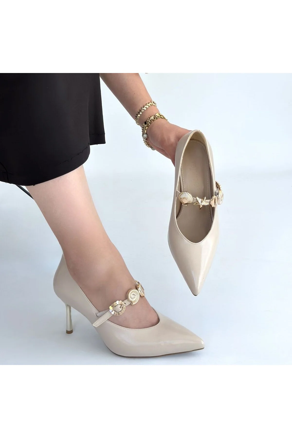 Conne Bej Cilt Stiletto Ayakkabı