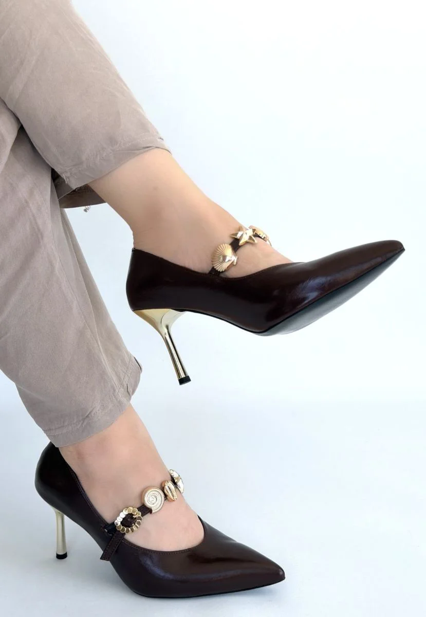 Conne Kahverengi Cilt Stiletto Ayakkabı Conne Kahverengi Cilt Stiletto Ayakkabı