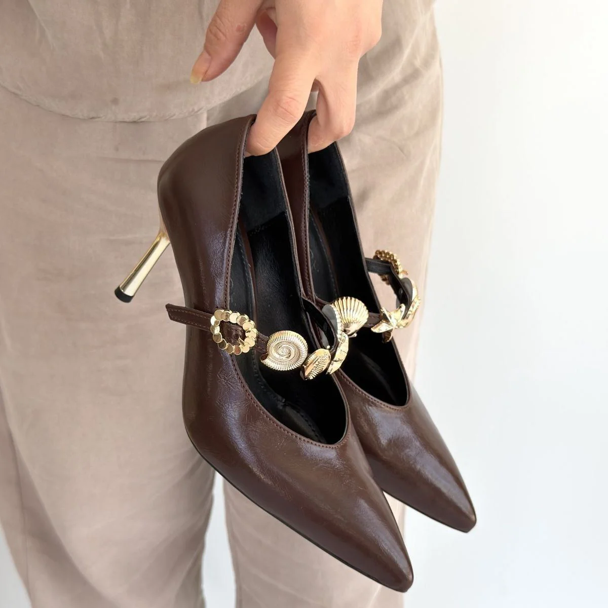 Conne Kahverengi Cilt Stiletto Ayakkabı Conne Kahverengi Cilt Stiletto Ayakkabı