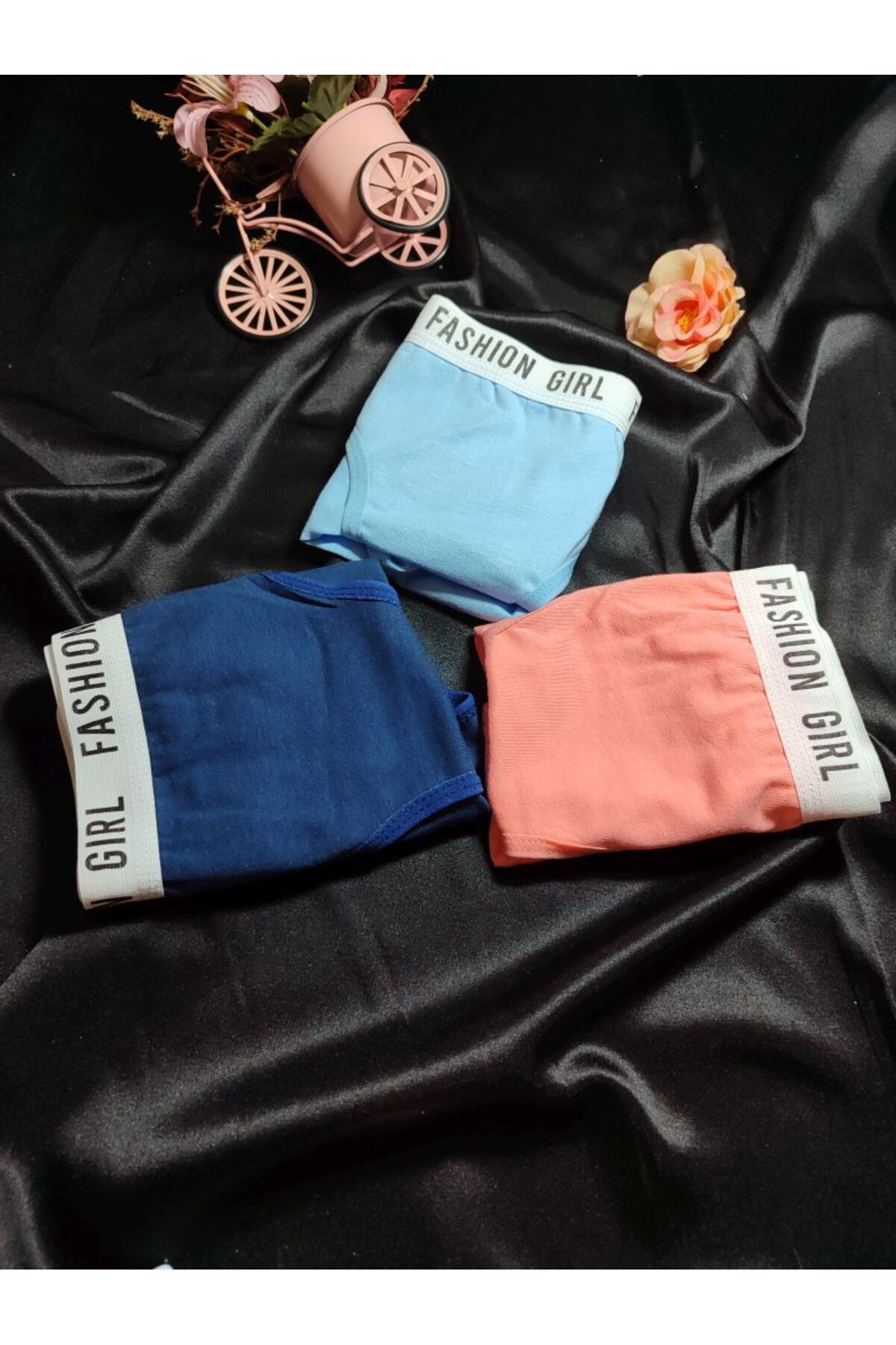 Tutku Çorap Hediyeli 12'Li Paket 0540 Hera Bikini Bikini Külot Karışık