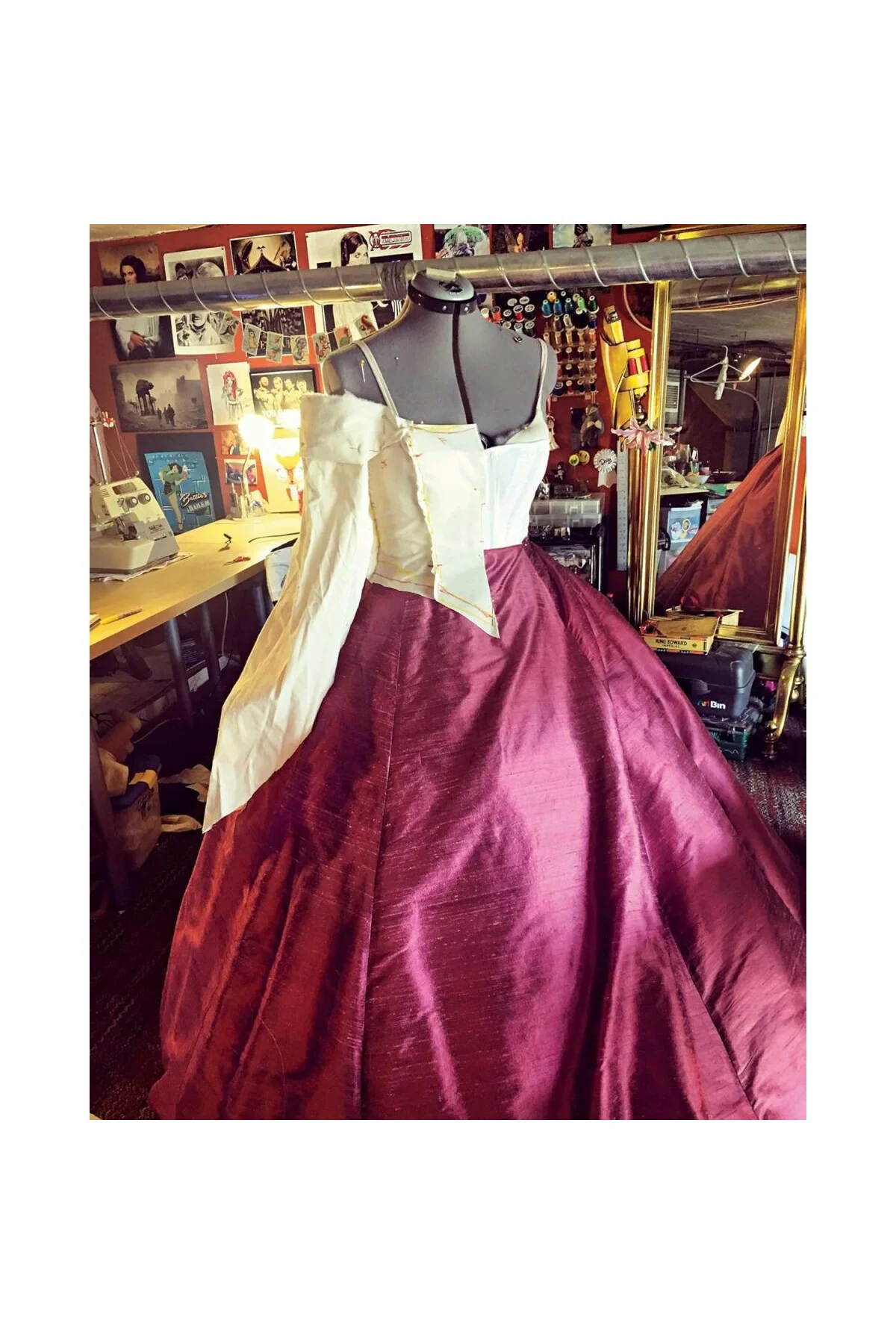 Creative Cosplay: Selecting & Sewing Costumes Way Beyond Basic (Kapak Değişebilir)