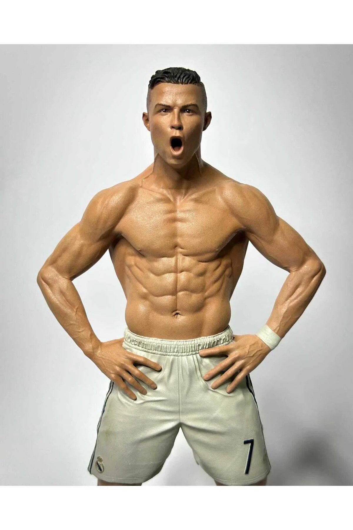 Cristiano Ronaldo Ultra Realistic 8K Figür MEGA BOY 40 CM