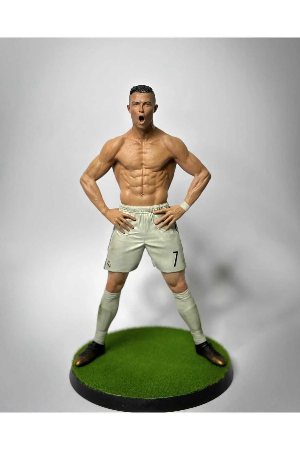 Cristiano Ronaldo Ultra Realistic 8K Figür MEGA BOY 40 CM