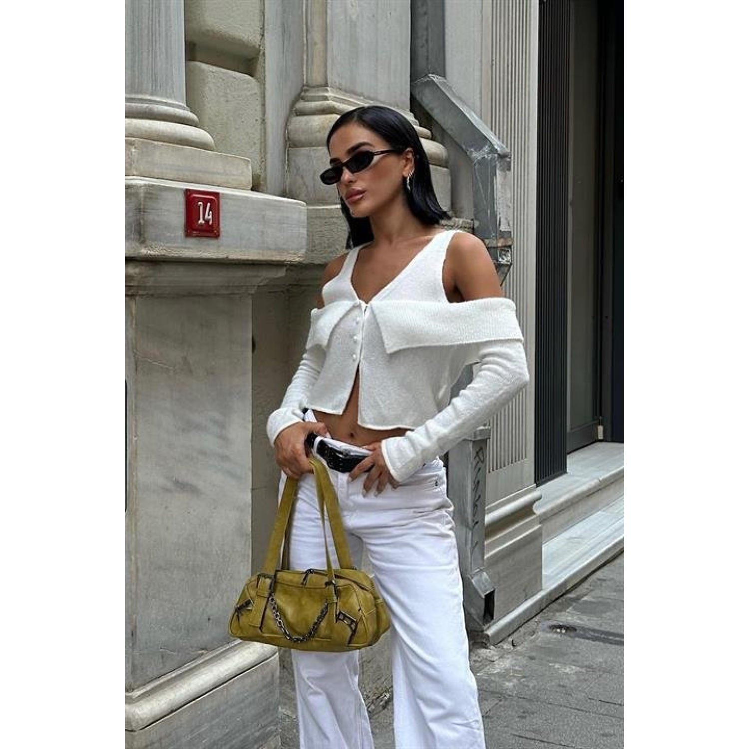 Cynthia Cut Out Triko Hırka -