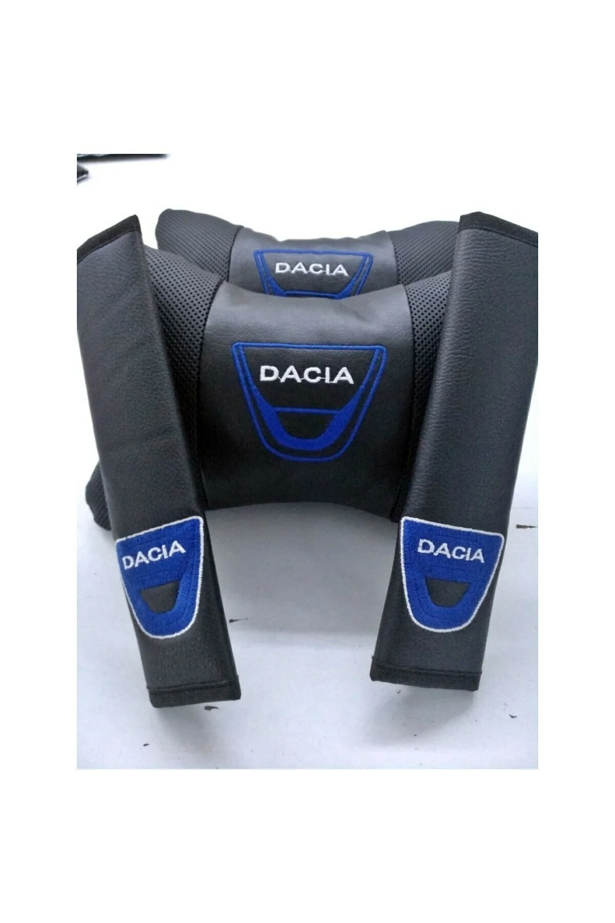 Dacia Duster 2010-2018 Beyaz Nakışlı Minder + Yastık Ve Kemer Dacia Duster 2010-2018 Beyaz Nakışlı Minder + Yastık Ve Kemer - Görsel 5