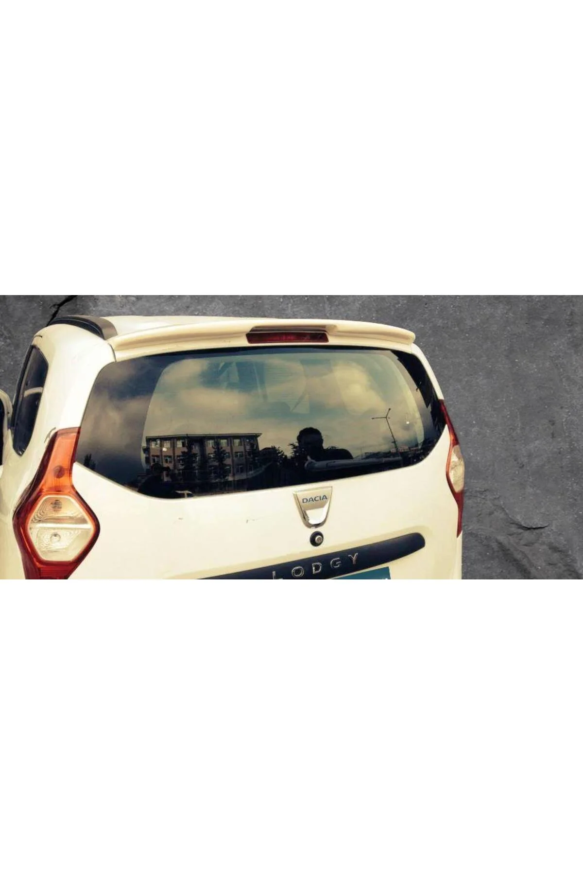 DACİA LODGY ASTARLI ANATOMİK SPOİLER