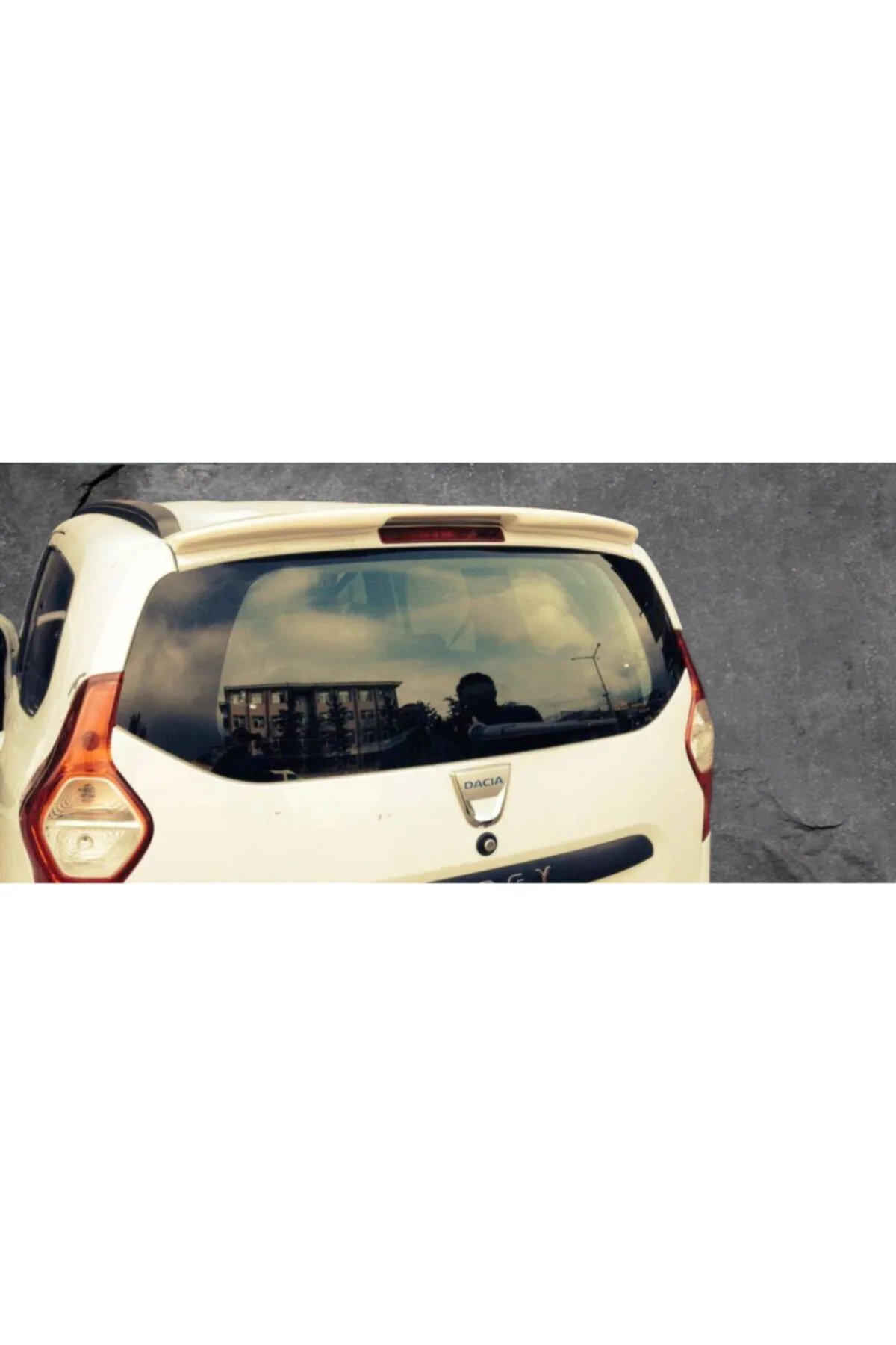 Dacia Lodgy Uyumlu Astarlı Spoiler Dacia Lodgy Uyumlu Astarlı Spoiler