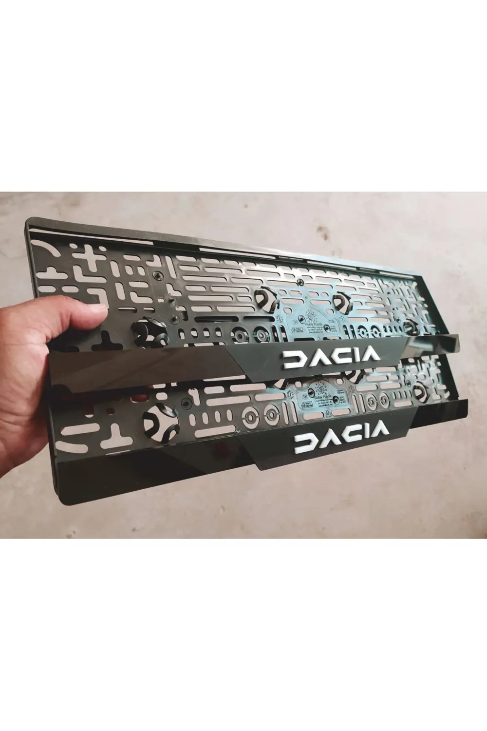 Dacıa Takmatik Mat Pleksi Plakalık 2 Adet Ön Arka Takım 3D Kabart
